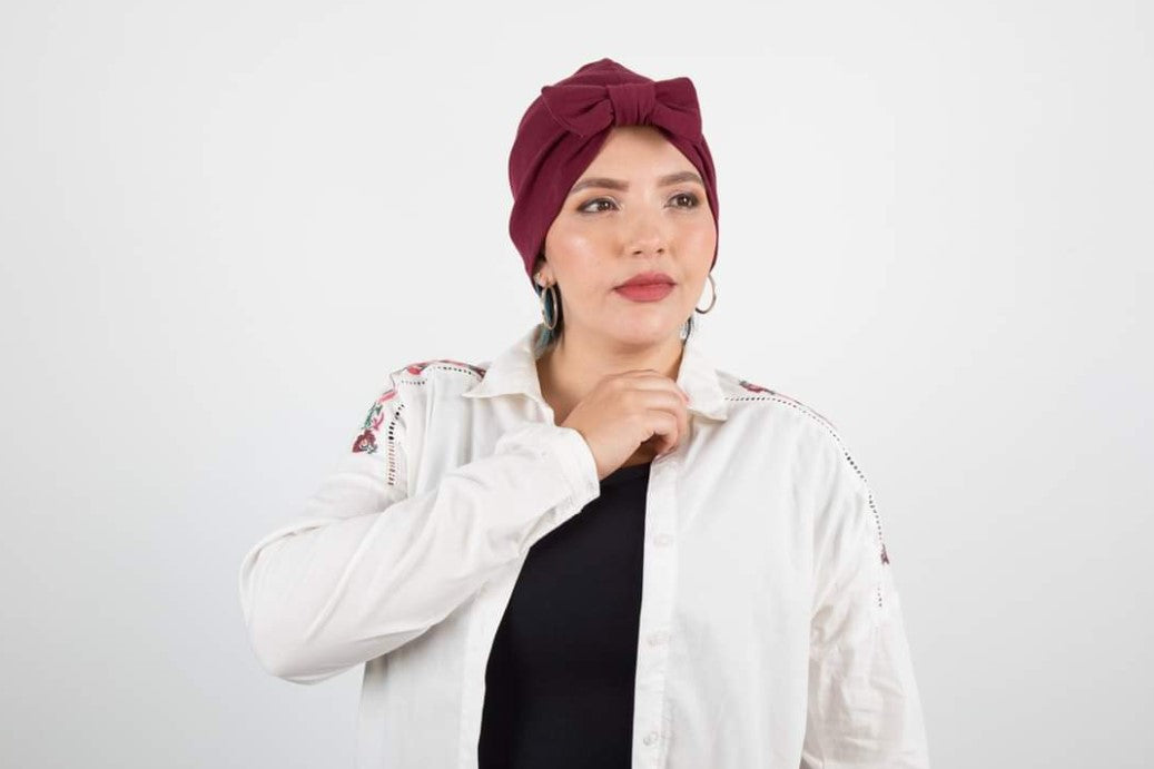 Descubre cómo los turbantes, pañoletas y bandanas pueden transformar tu look